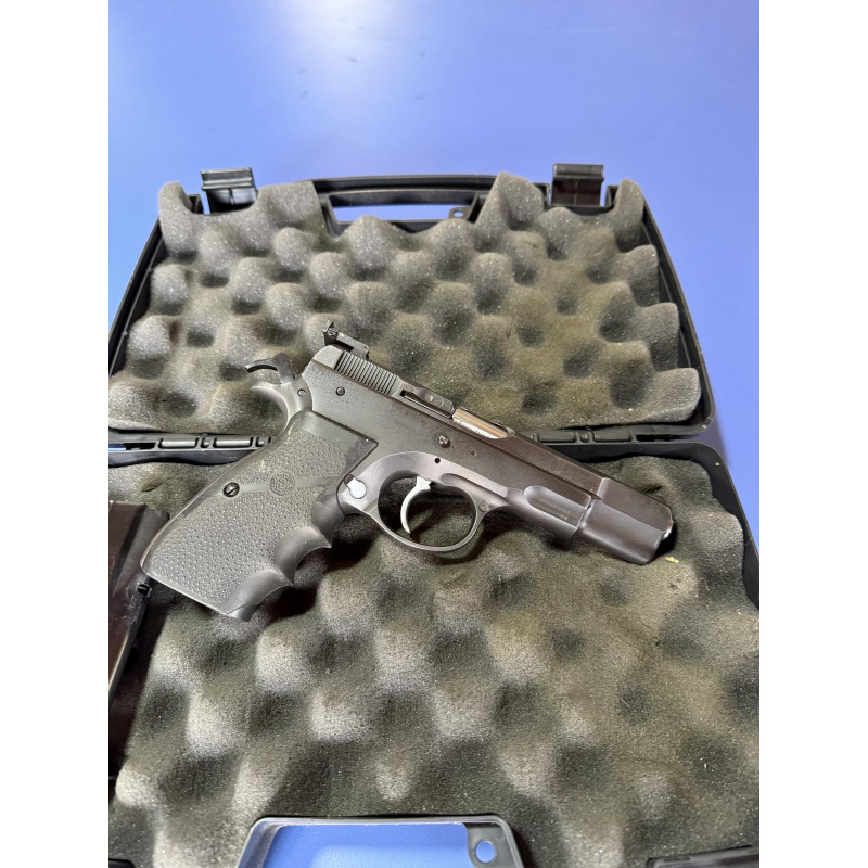 Cz 75 (primer Modelo)
