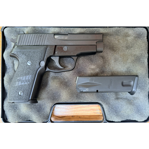 Pistola Sig Sauer P 228 9mm
