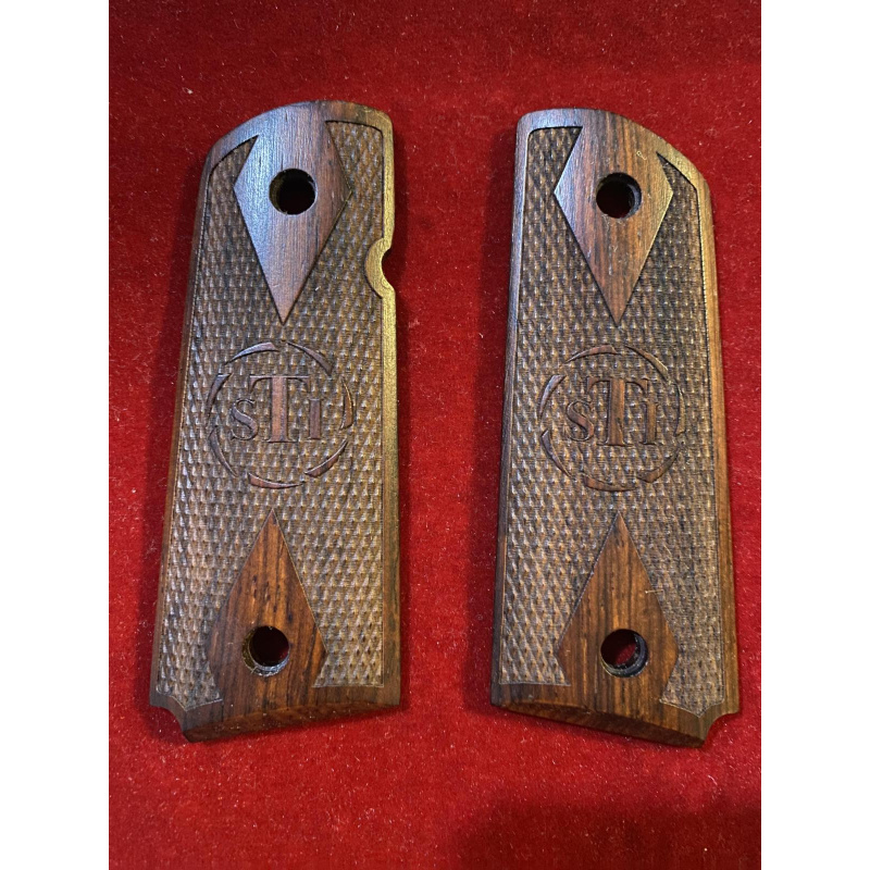 Cachas Sti Para Colt Officer