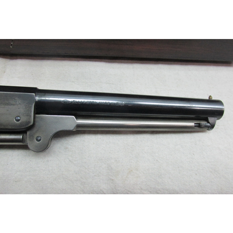 Revólver F.lli Pietta Modelo 1851 Navy - Calibre .44 C/ Accesorios Varios