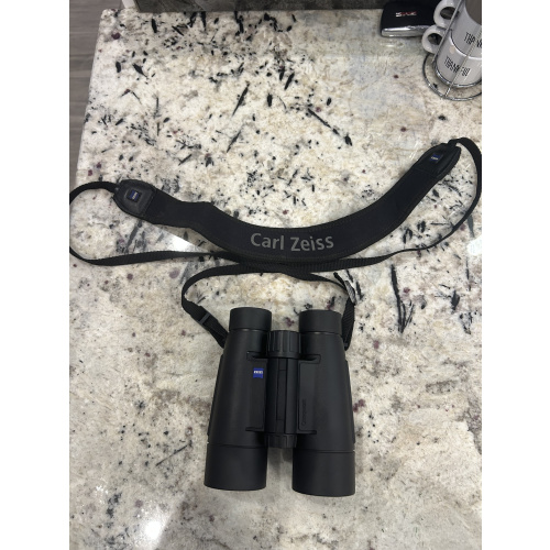 Binoculares Zeiss Conquest 10x40t Con Funda Y Correa