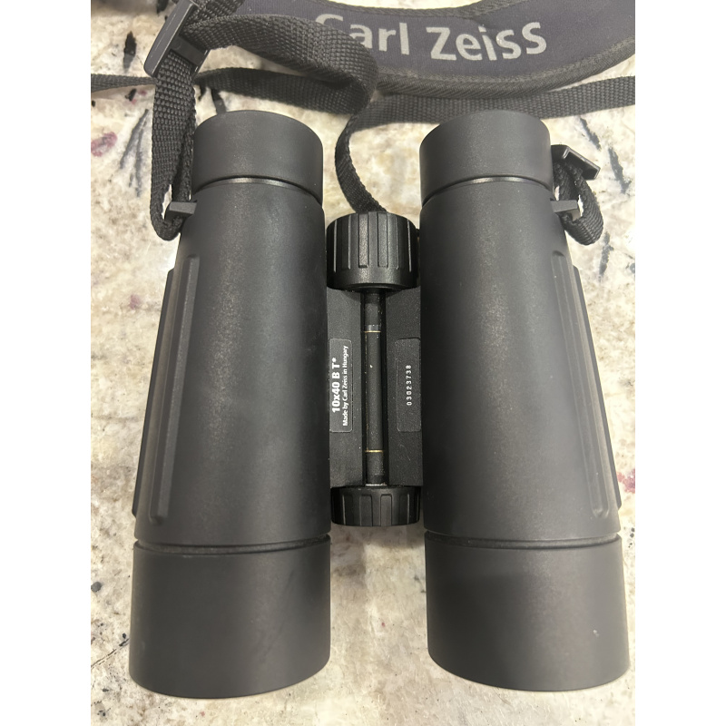 Binoculares Zeiss Conquest 10x40t Con Funda Y Correa
