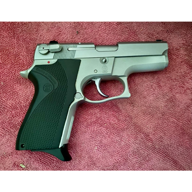 Smith & Wesson 6906