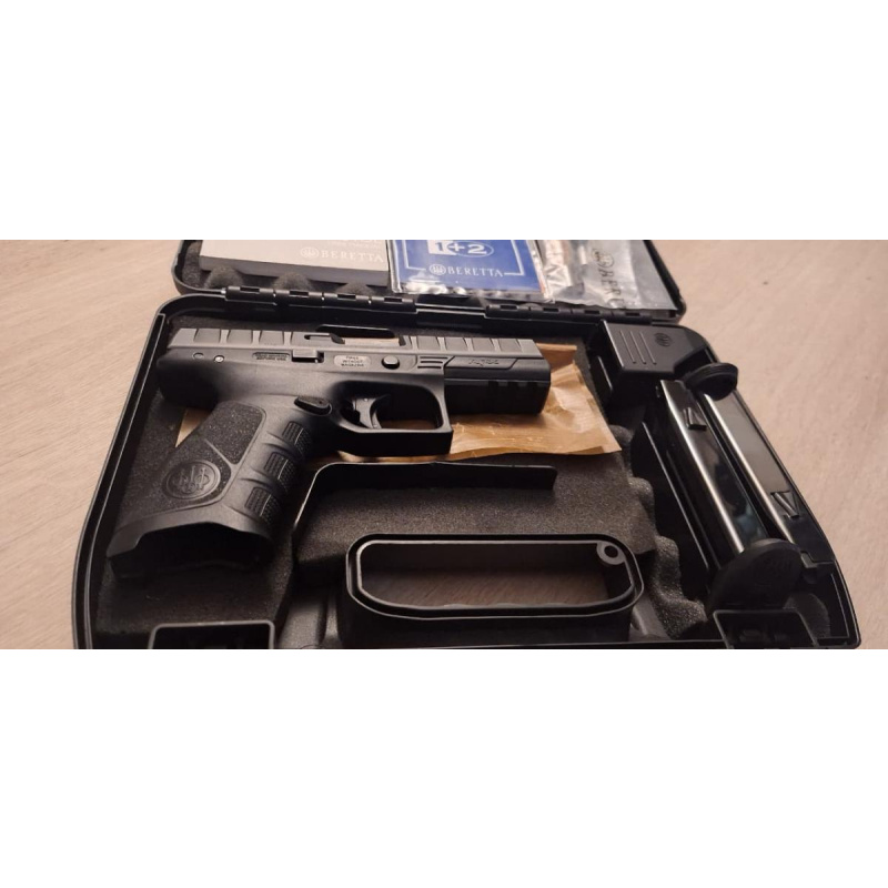 Beretta Apx Full