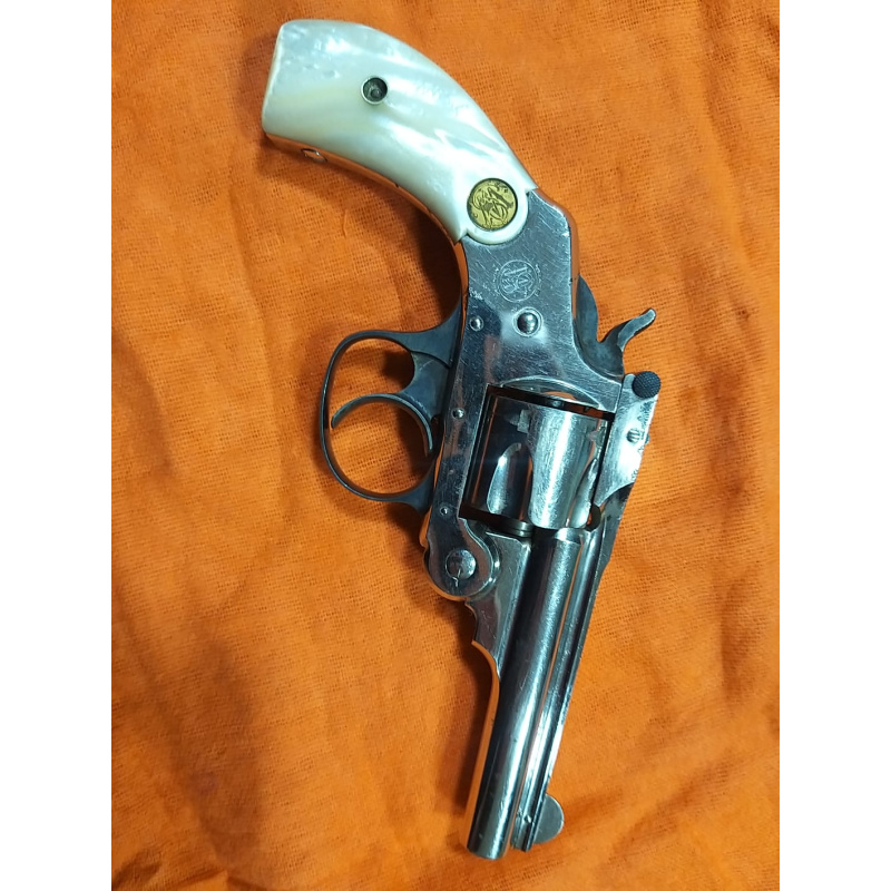 Revolver Smith & Wesson   Cal 38