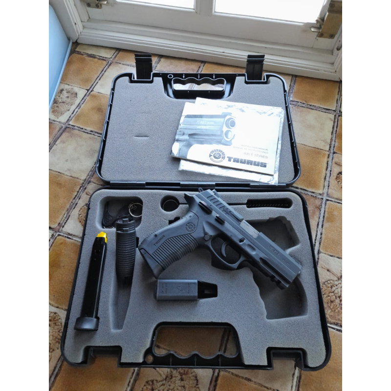 Taurus Pt809  9x19 Mm