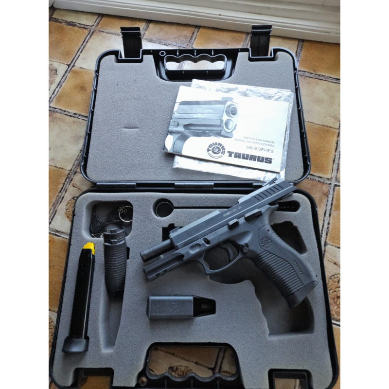 Taurus Pt809  9x19 Mm