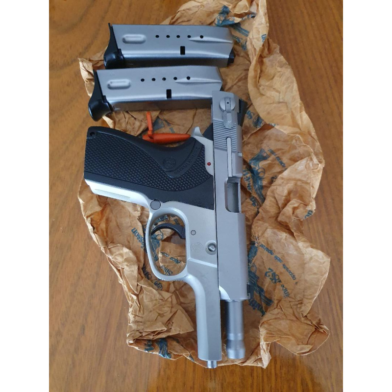 Smith & Wesson 5906 9mm - Nueva Sin Uso A Estrenar (inmaculada)