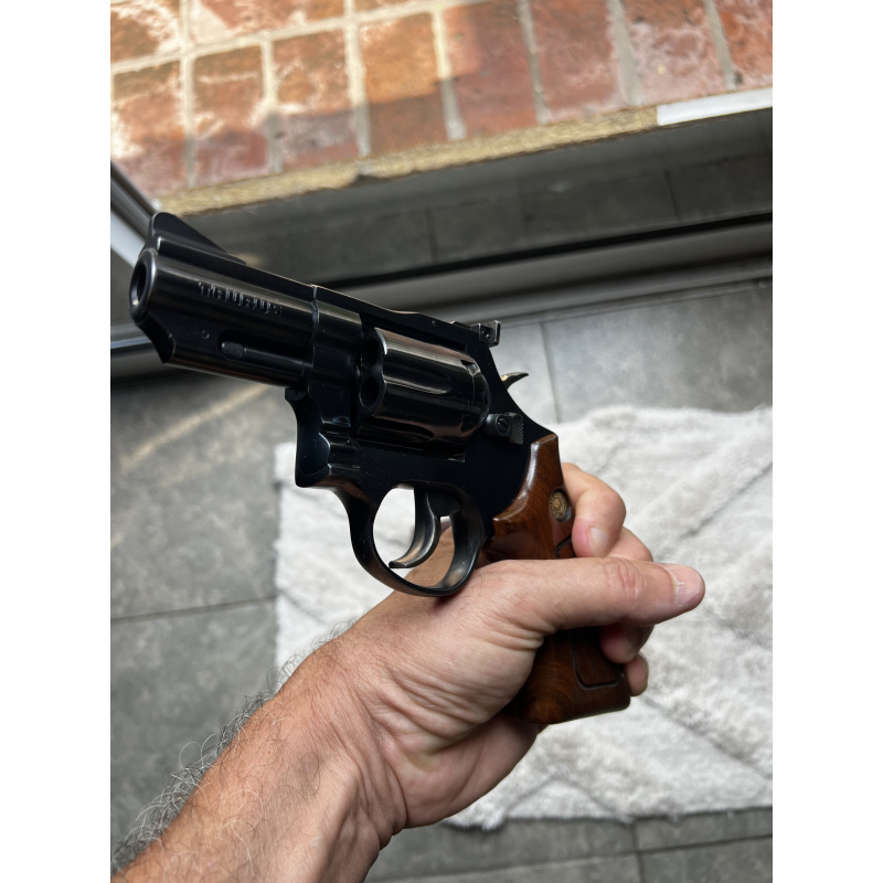 Revolver Taurus Modelo 66 Caño De 2,5 Pulgadas