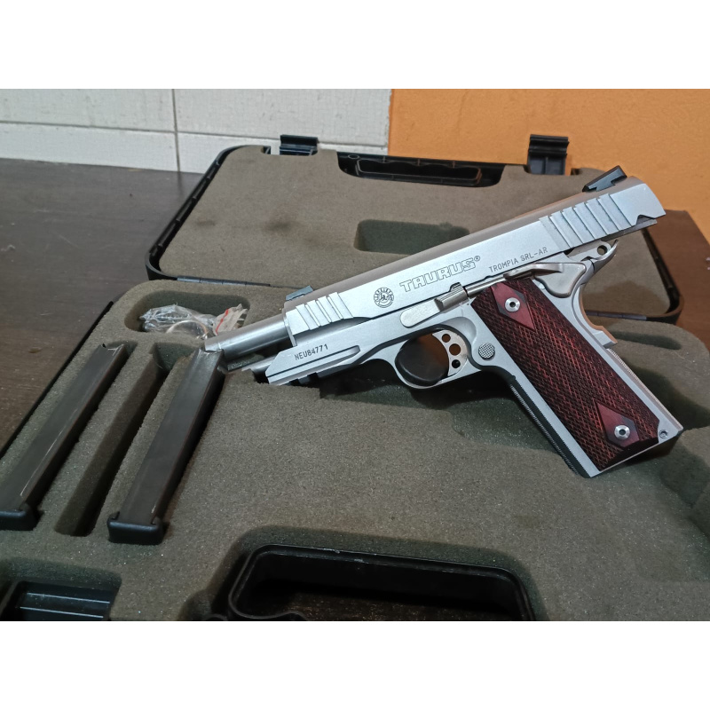 Taurus Pt 1911 Inox.
