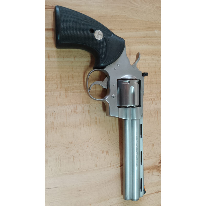 Revolver Colt Python