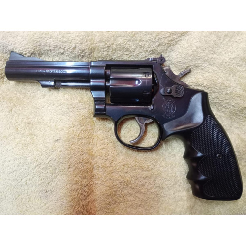 Revolver Smith & Wesson 15 38 Spl.  4"