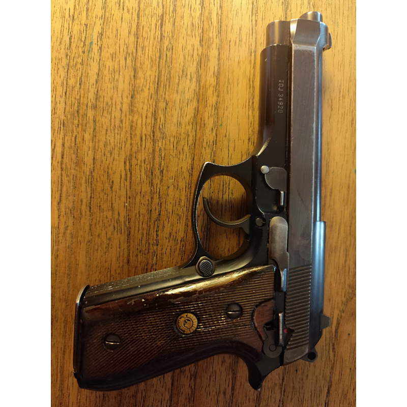 Pistola Taurus Pt 92. Cal 9mm