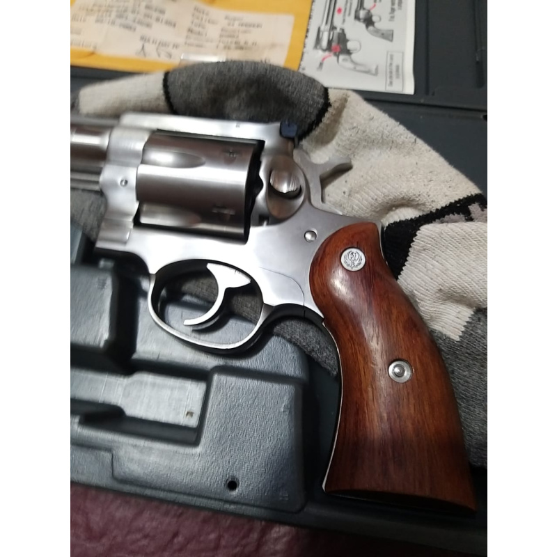 Revolver Ruger Redhawk