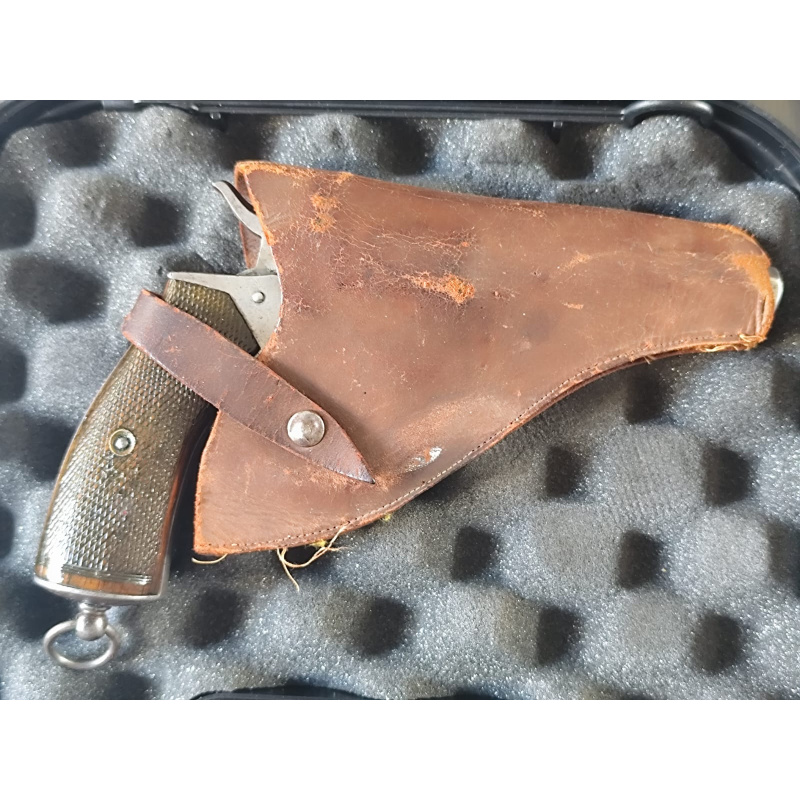 Revolver Lebel 8 Mm
