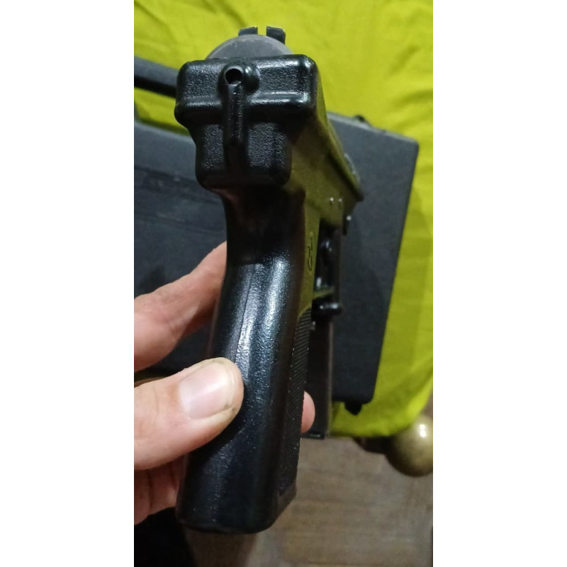 Pistola Semiautomática Intratec Tec-dc9  Cal. 9x19mm
