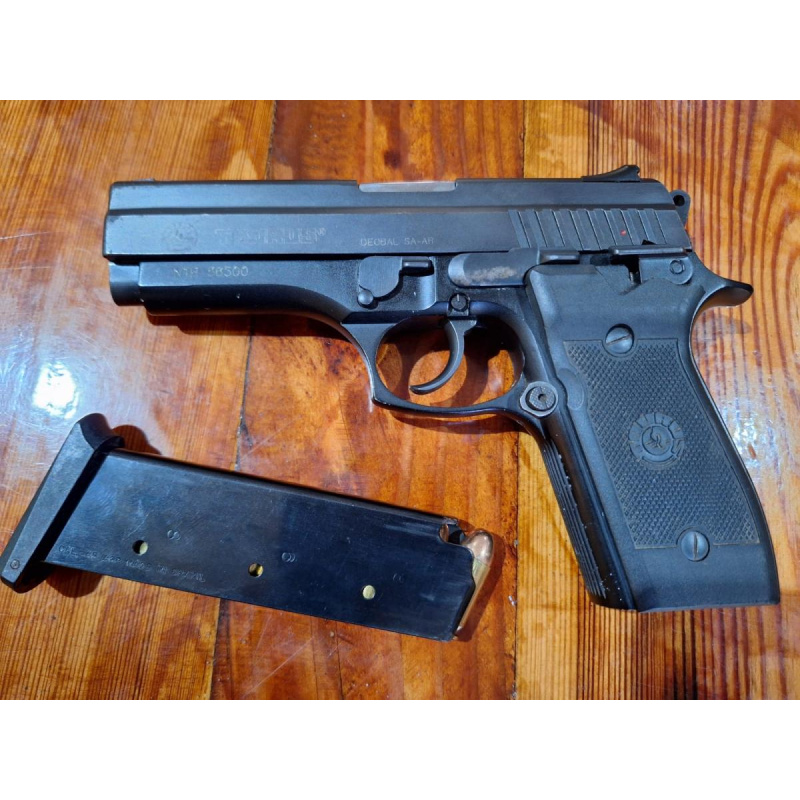 Taurus Pt 945