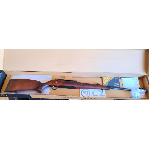 Cz600 Lux Calibre 300 Win 2025
