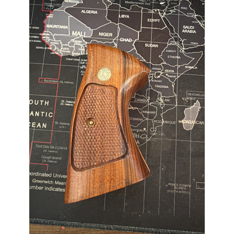 Cachas Target De Madera Para S&w, Armazón K/l, Square Butt (base Cuadrada)