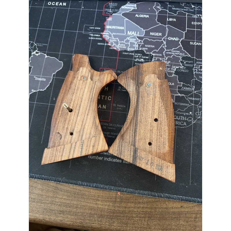 Cachas Target De Madera Para S&w, Armazón K/l, Square Butt (base Cuadrada)
