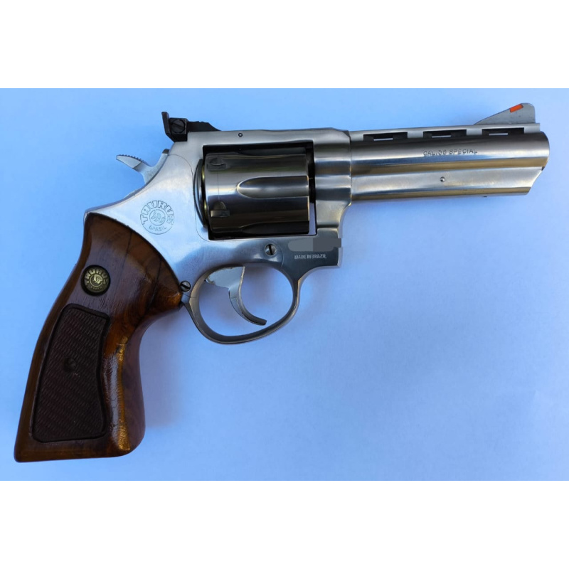 Revolver Taurus 889 .38spl